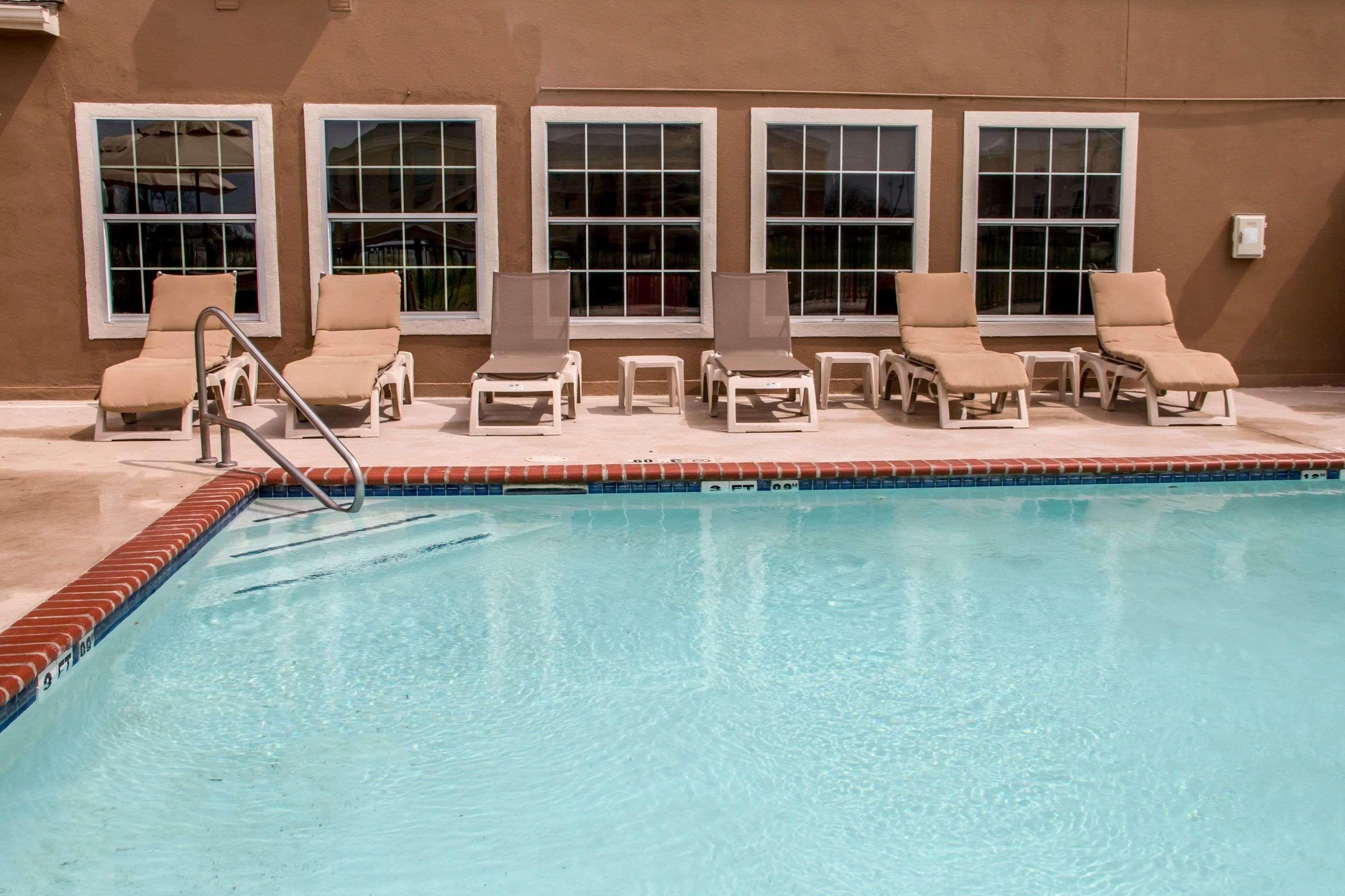 Comfort Suites New Braunfels Bagian luar foto