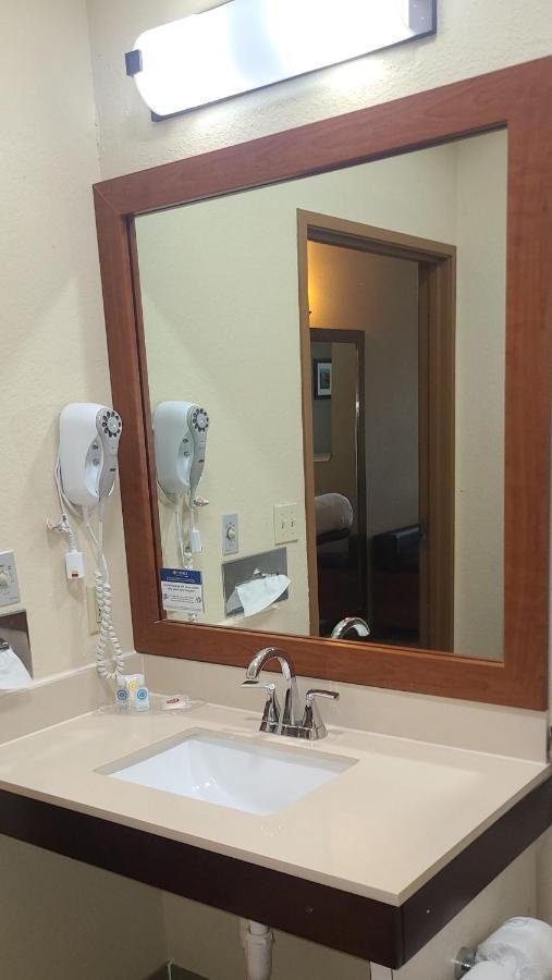 Comfort Suites New Braunfels Bagian luar foto